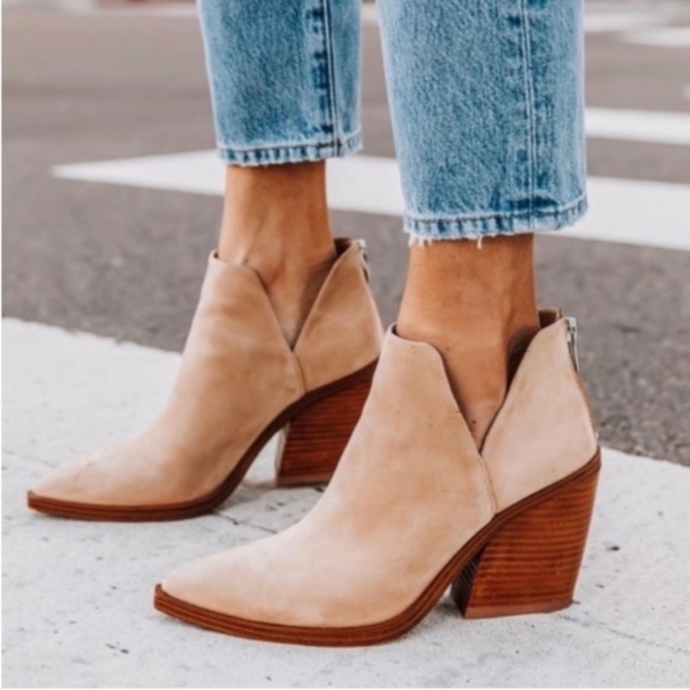 Vince Camuto Tan Suede Split Top Gigietta Ankle Booties